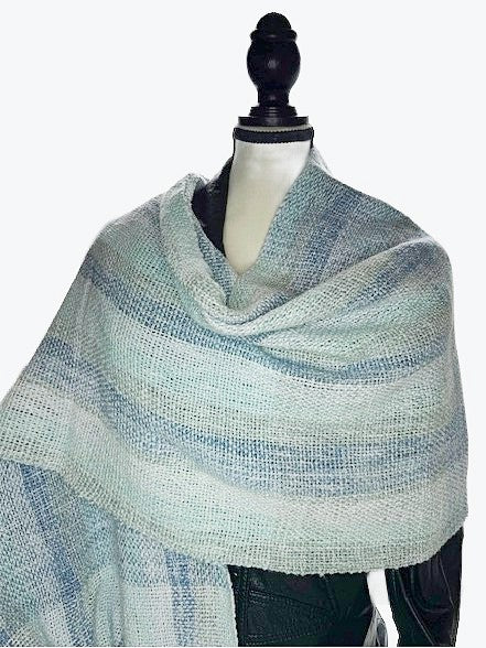 Scarfs, Wraps & Shawls